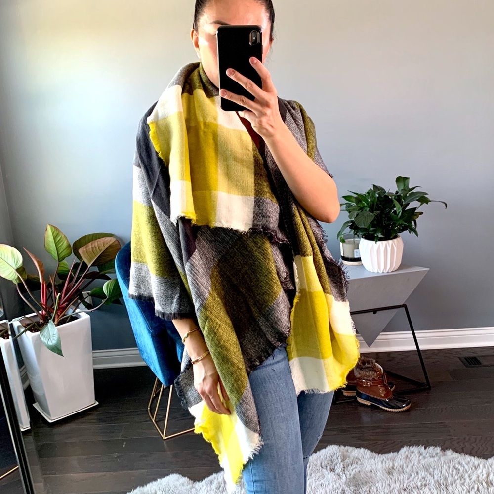 Tartan blanket scarf